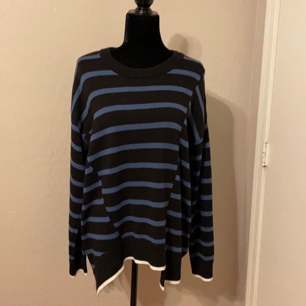 Vera Wang sweater